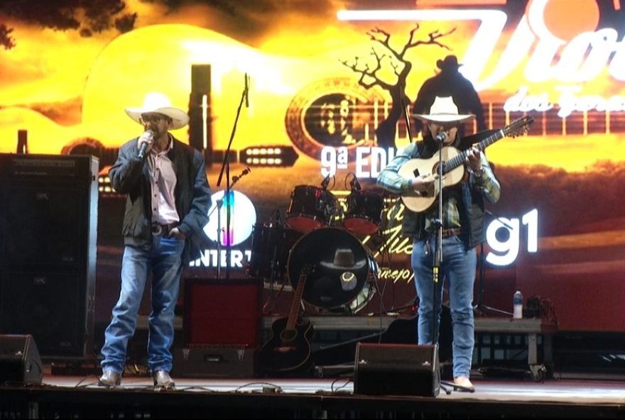 festival-viola-dos-gerais3A-emocionantes-musicas-sertanejas-levam-porteirinha-a-grande-final-em-bocaiuva