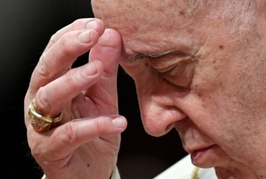 fieis-ao-redor-do-mundo-em-oracoes-pela-recuperacao-critica-do-papa-francisco