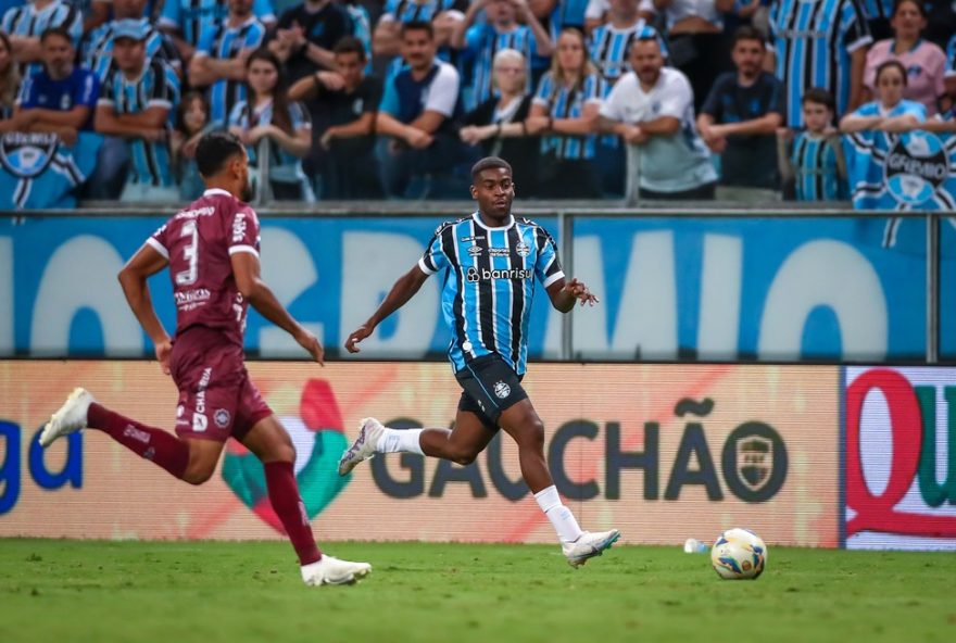figueirense-encaminha-contratacao-do-lateral-wesley-costa-do-gremio
