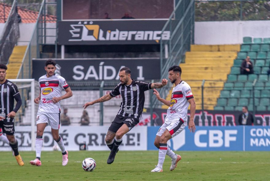 figueirense-enfrenta-desafios-apos-retorno-de-titulares-e-preocupacoes-clinicas3A-confira-os-detalhes-no-de