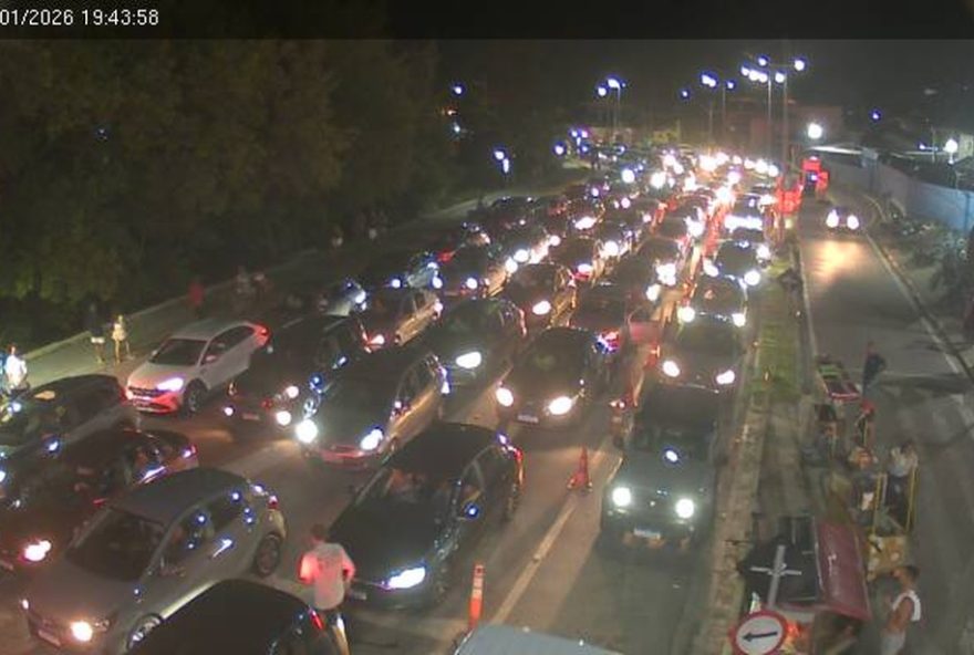 fila-de-balsa-entre-ilhabela-e-sao-sebastiao-chega-a-duas-horas3A-saiba-como-evitar-a-espera fila-de-balsa-entre-ilhabela-e-sao-sebastiao-chega-a-duas-horas3A-saiba-como-evitar-a-espera