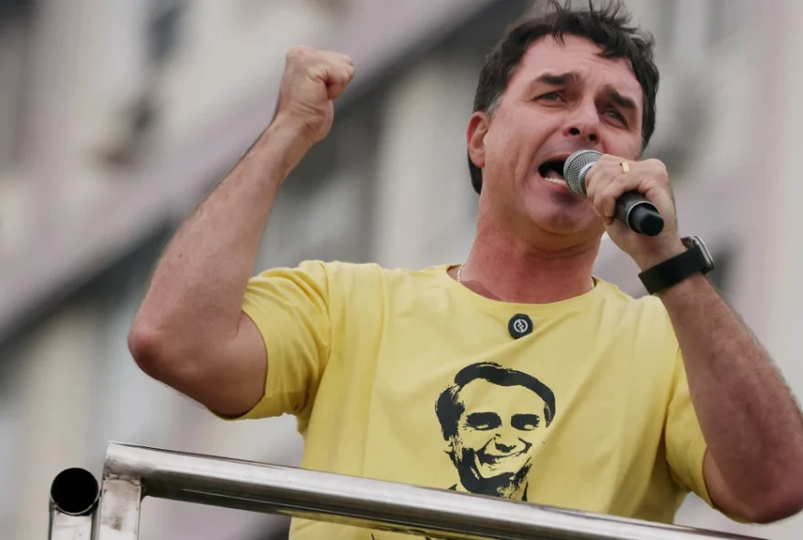filho-de-bolsonaro2C-que-esta-preso2C-planeja-ser-presidente-do-brasil