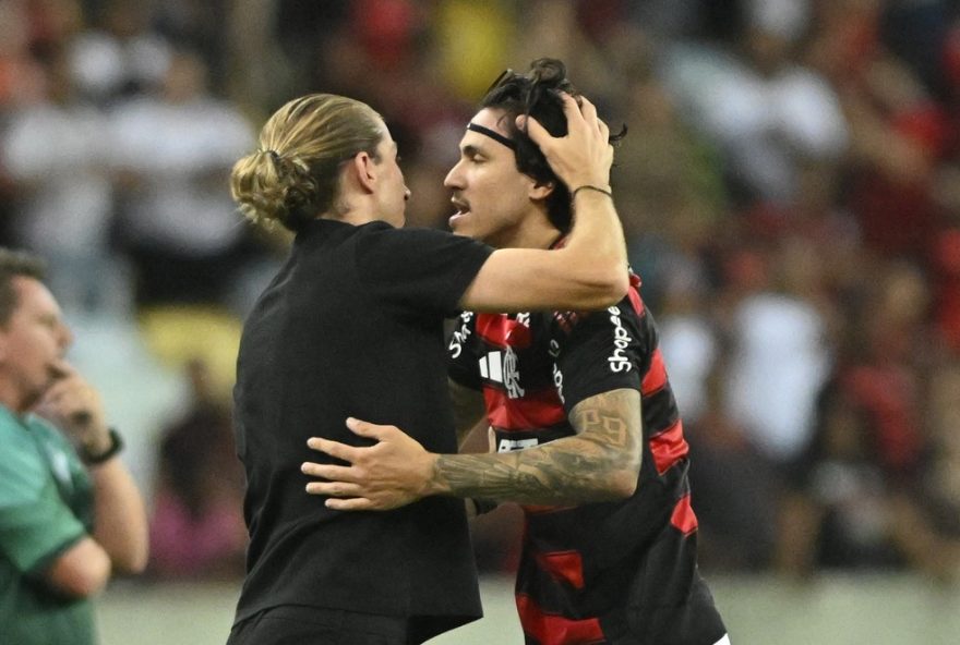 filipe-luis-critica-pedro3A-de-lidera-brasileirao-e-segue-na-libertadores-e-copa