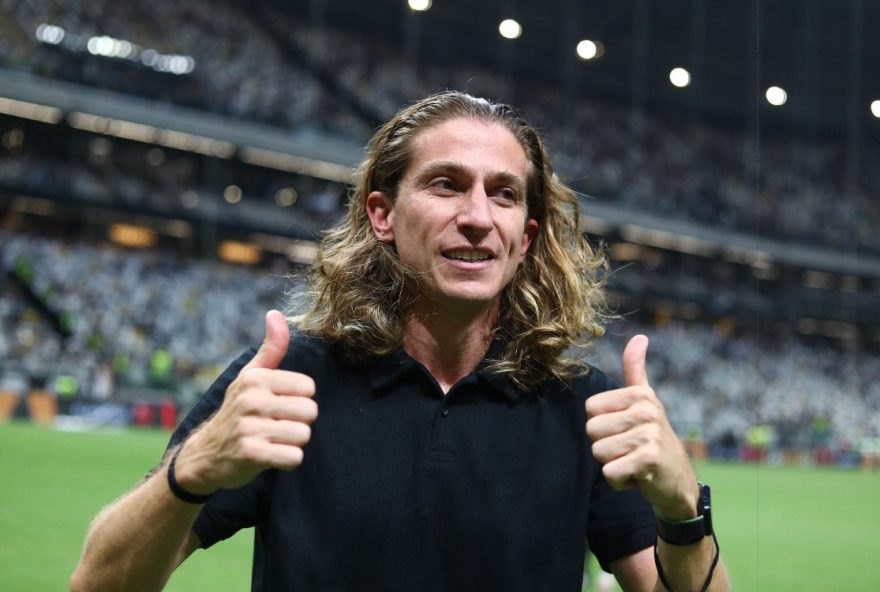 filipe-luis-exalta-tite-em-discurso-emocionado-apos-titulo-do-flamengo-na-copa-do-brasil