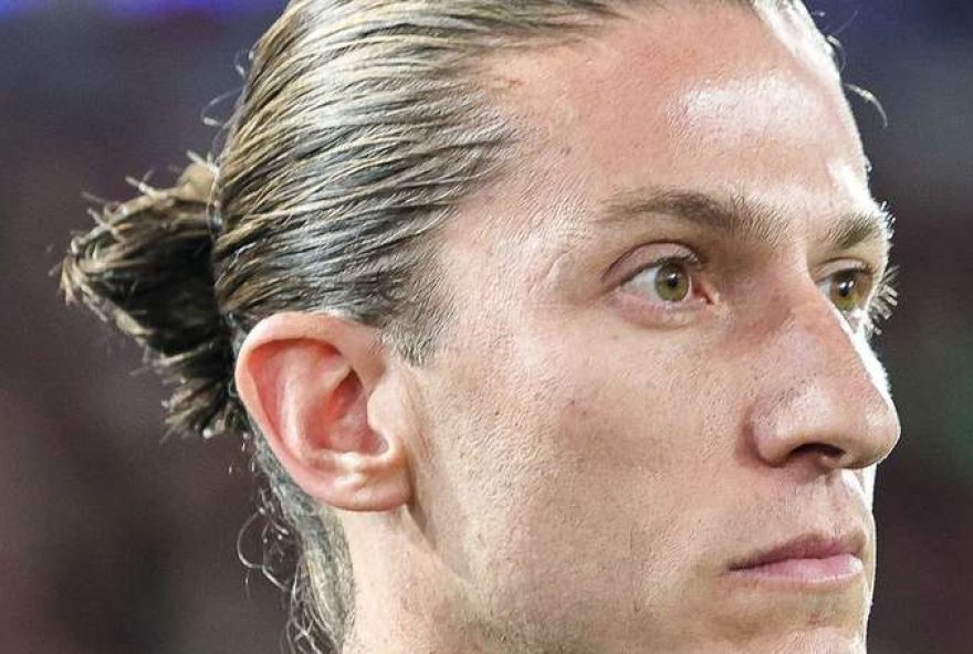 filipe-luis2C-ex-flamengo2C-se-defende-apos-taxista-apontar-problemas-em-carro-do-tecnico filipe-luis2C-ex-flamengo2C-se-defende-apos-taxista-apontar-problemas-em-carro-do-tecnico