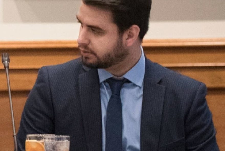 filipe-martins-e-mantido-preso-por-descumprir-medidas-cautelares3A-ex-assessor-de-bolsonaro-detido-em-ponta-grossa2C-parana filipe-martins-e-mantido-preso-por-descumprir-medidas-cautelares3A-ex-assessor-de-bolsonaro-detido-em-ponta-grossa2C-parana