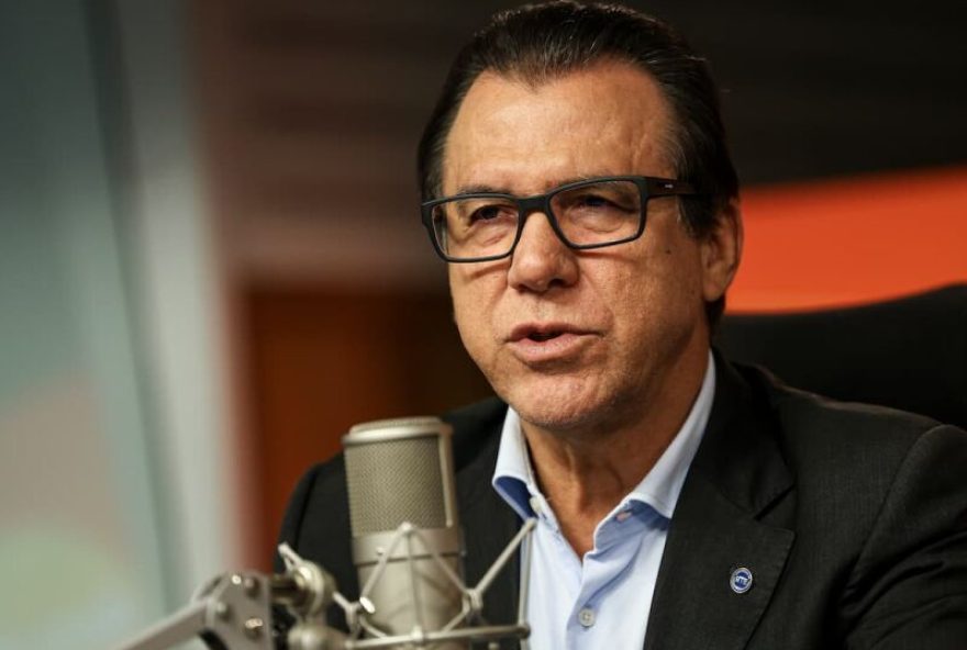 fim-da-escala-6x13A-camara-ouve-ministro-do-trabalho-em-primeira-reuniao-sobre-tema fim-da-escala-6x13A-camara-ouve-ministro-do-trabalho-em-primeira-reuniao-sobre-tema