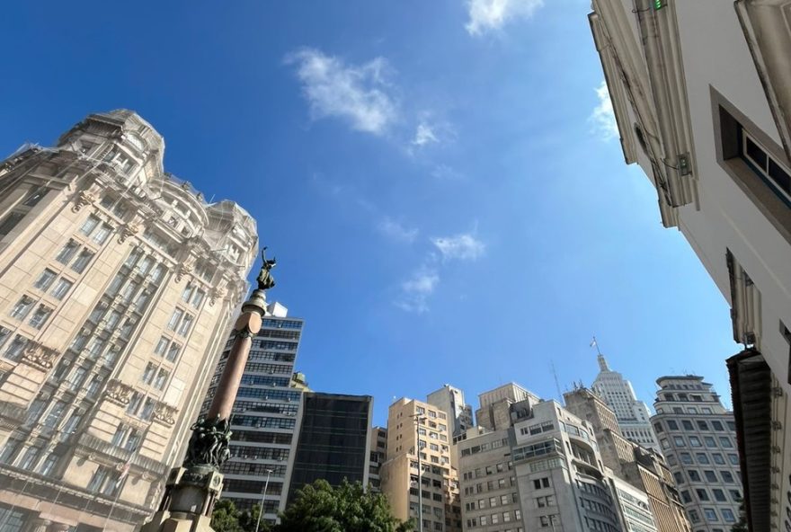 fim-de-semana-em-sao-paulo-com-previsao-de-sol-e-calor-intenso2C-mas-frente-fria-se-aproxima.-saiba-mais-sobre-a-previsao-do-tempo