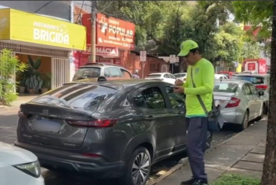 fiscais-da-area-azul-retomam-venda-presencial-de-bilhetes-em-rio-preto fiscais-da-area-azul-retomam-venda-presencial-de-bilhetes-em-rio-preto