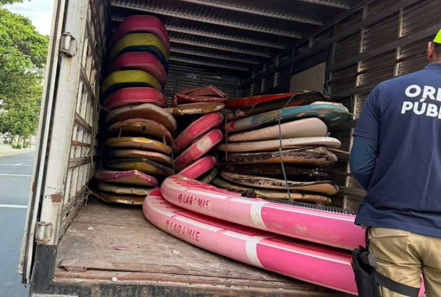 fiscalizacao-de-escolas-de-stand-up-paddle-na-zona-sul-do-rio-resulta-na-apreensao-de-60-pranchas-e-autuacoes-em-6-estabelecimentos fiscalizacao-de-escolas-de-stand-up-paddle-na-zona-sul-do-rio-resulta-na-apreensao-de-60-pranchas-e-autuacoes-em-6-estabelecimentos