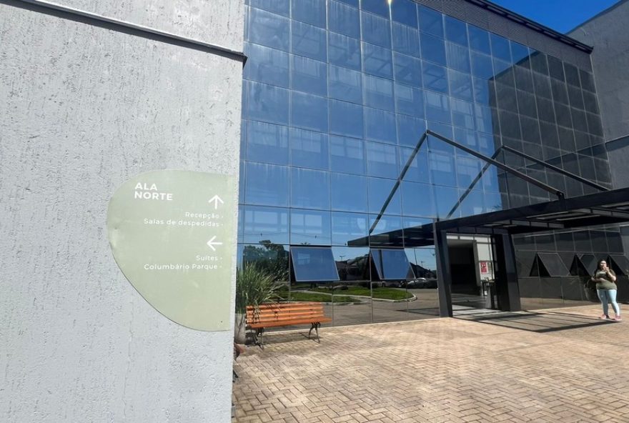 fisiculturista-multicampeao-kadu-santos-e-sepultado-em-novo-hamburgo fisiculturista-multicampeao-kadu-santos-e-sepultado-em-novo-hamburgo