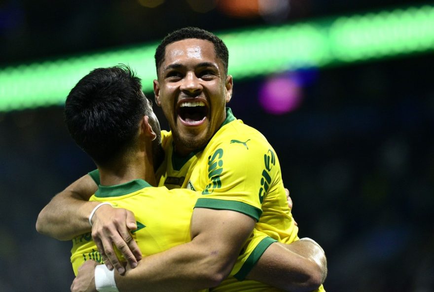 flaco-lopez-e-vitor-roque-brilham-em-vitoria-do-palmeiras3A-parceria-em-campo-e-destaque-na-selecao-argentina.-confira-os-melhores-momentos-e-proximos-jogos