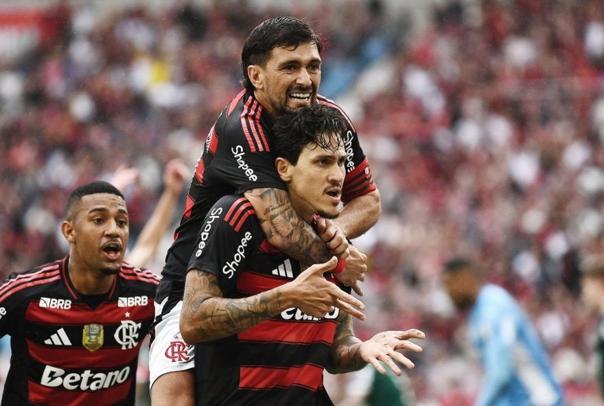 flamengo-alcanca-sao-paulo-como-recordista-em-vitorias-no-brasileirao-de-pontos-corridos