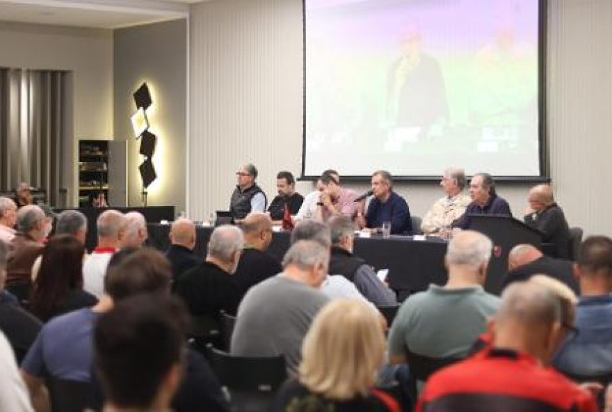 flamengo-aprova-contrato-recorde-de-patrocinio-master-com-a-betano