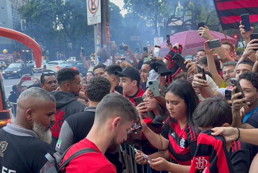 flamengo-chega-a-belo-horizonte-para-confronto-decisivo-contra-atletico-mg3A-expectativas2C-escalacao-e-detalhes-da-partida flamengo-chega-a-belo-horizonte-para-confronto-decisivo-contra-atletico-mg3A-expectativas2C-escalacao-e-detalhes-da-partida