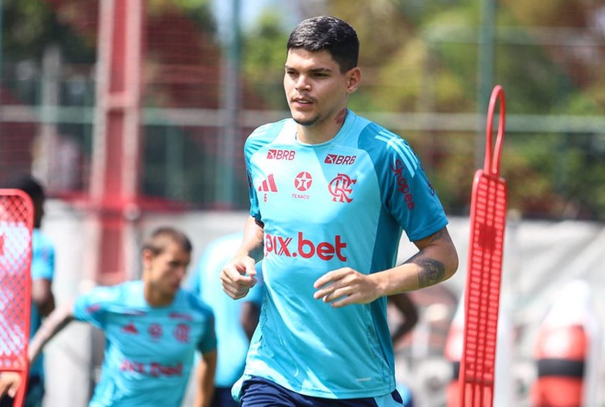 flamengo-conta-com-reforcos-para-semifinal-contra-vasco3A-ayrton-lucas2C-danilo-e-de-la-cruz-de-volta-ao-time-titular