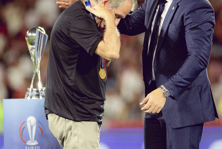 flamengo-e-de-comemoram-suspensao-de-gramados-sinteticos-ate-20263A-fim-de-uma-era-de-atraso-e-avanco-para-o-futebol-brasileiro flamengo-e-de-comemoram-suspensao-de-gramados-sinteticos-ate-20263A-fim-de-uma-era-de-atraso-e-avanco-para-o-futebol-brasileiro