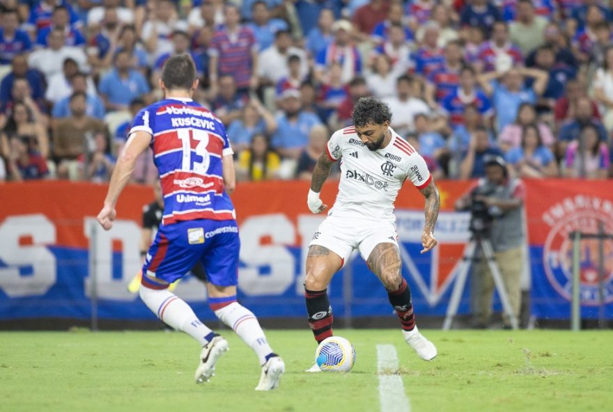 flamengo-e-sua-pontaria-desafiadora3A-filipe-luis-busca-solucoes