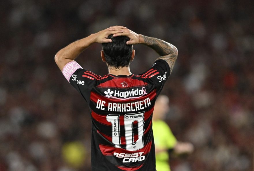 flamengo-em-alerta-maximo3A-jogadores-pendurados-enfrentam-botafogo-antes-do-duelo-com-palmeiras