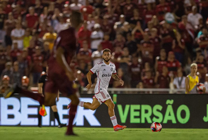 flamengo-em-situacao-preocupante-no-campeonato-carioca3A-equipe-reserva-busca-evolucao-para-sair-do-nono-lugar