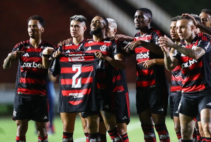 flamengo-goleia-a-portuguesa-com-destaques-de-arrascaeta-e-luiz-araujo3A-avaliacao-dos-jogadores-rubro-negros