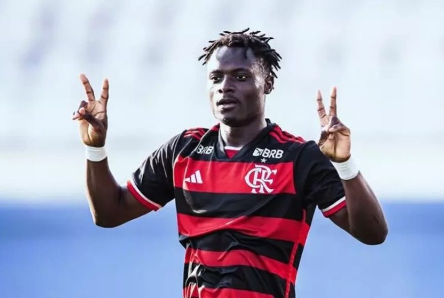 flamengo-libera-atacante-da-base-para-o-dinamo-kiev3A-saiba-mais-sobre-a-transferencia-de-shola-e-as-expectativas-para-o-futuro-no-futebol-europeu