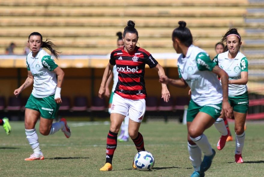 flamengo-quebra-tabu-contra-palmeiras-e-busca-vaga-na-semifinal-do-brasileirao-feminino