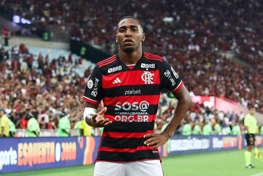 flamengo-recusa-proposta-de-5-milhoes-de-euros-por-lorran3A-clube-nao-se-impressiona-com-valores.-emanuelle-ribeiro-detalha-treinos-nos-eua