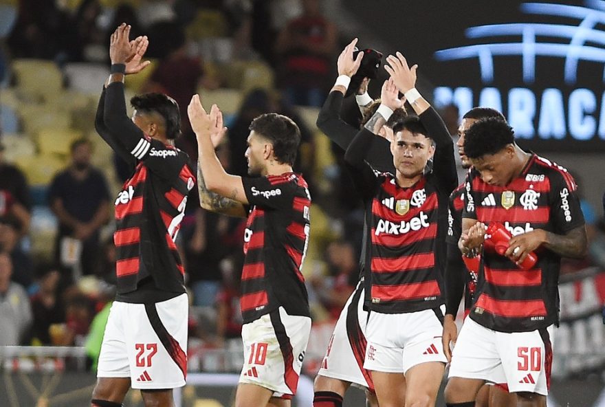 flamengo-se-aproxima-de-recorde-historico-com-melhor-defesa-do-brasileirao-2025-em-nova-campanha-espetacular