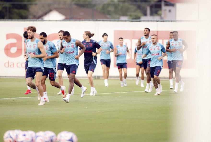 flamengo-se-reapresenta-e-inicia-preparacao-para-a-copa-do-mundo-de-clubes3B-veja-o-video-dos-treinos