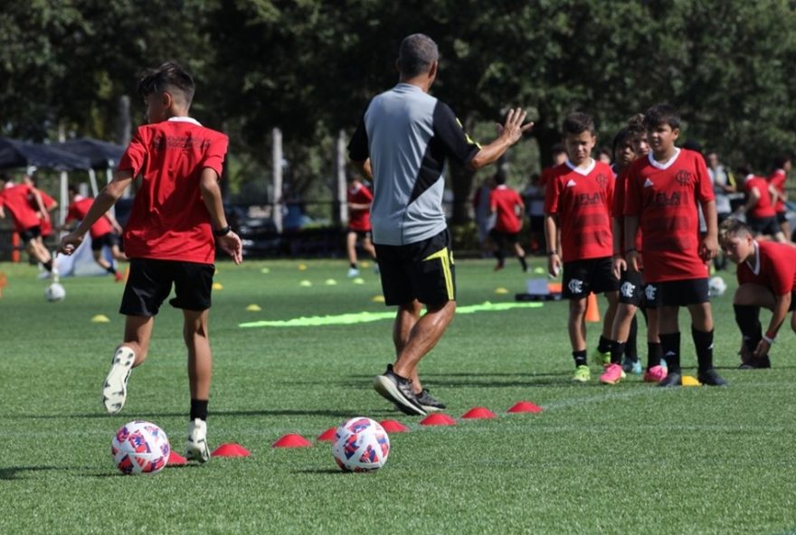 flamengo-soccer-camp-nos-eua3A-experiencia-unica-em-futebol-e-interacao-com-o-time-rubro-negro