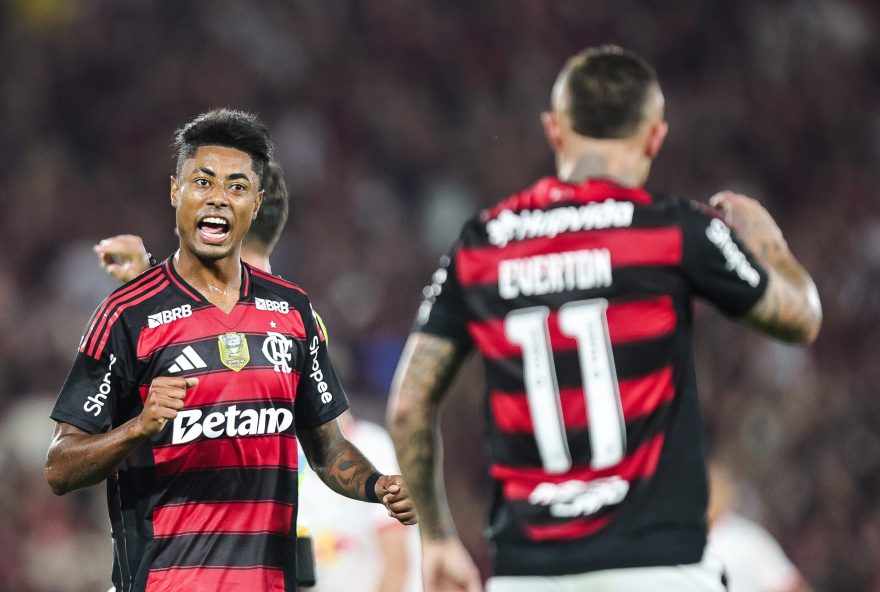 flamengo-tem-4925-de-chances-de-vencer-ceara-e-garantir-titulo-do-brasileirao-sem-torcer-pelo-palmeiras