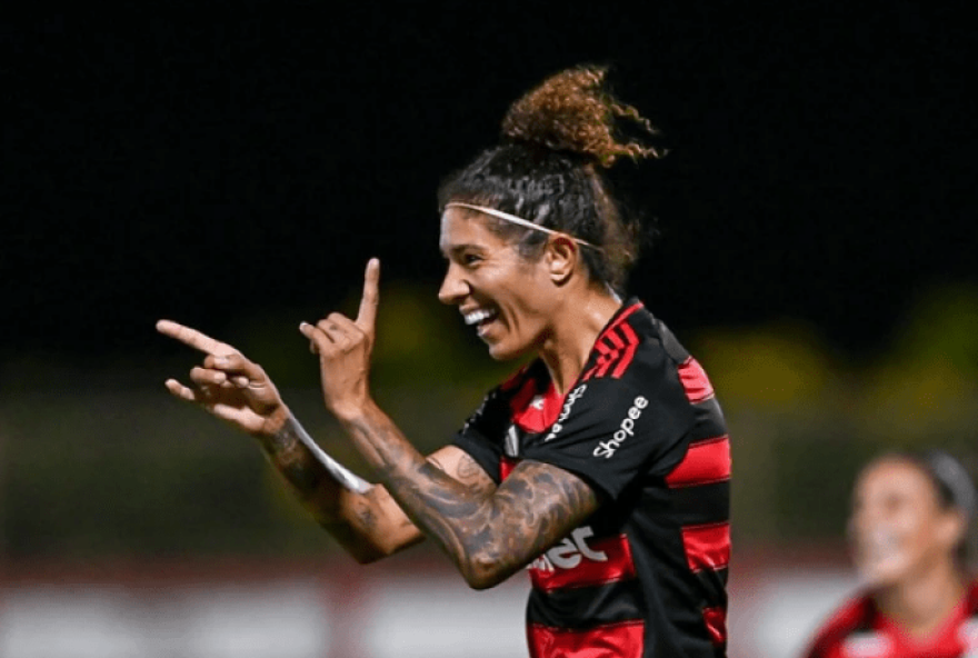flamengo-vence-fluminense-com-protesto-no-brasileirao-feminino