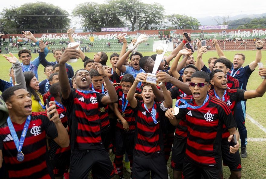 flamengo-vence-fluminense-nos-penaltis-e-conquista-titulo-carioca-sub-15-apos-sete-anos