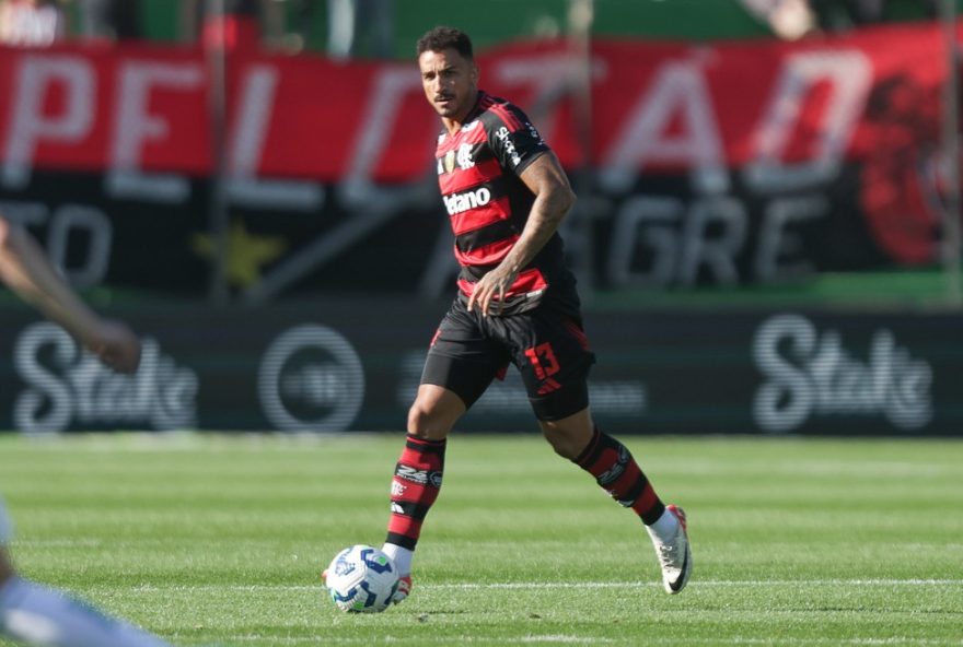 flamengo3A-danilo-revela-motivacao-contra-tabu-de-28-anos-e-lideranca-na-busca-por-titulos