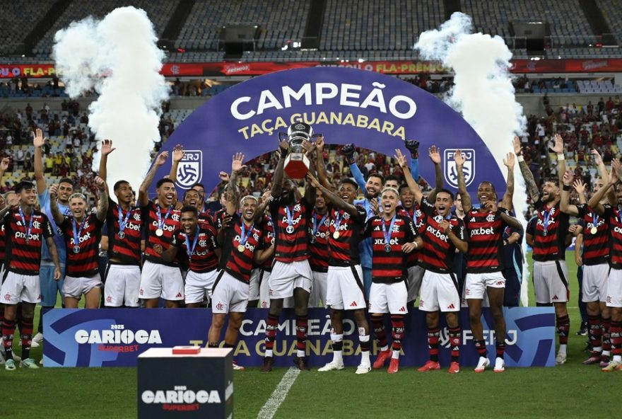 flamengo3A-melhor-ataque-do-carioca-com-25-gols-de-16-jogadores