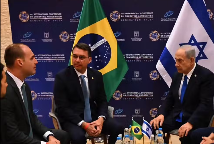 flavio-bolsonaro-acusa-lula-de-antissemitismo-em-conferencia-em-israel flavio-bolsonaro-acusa-lula-de-antissemitismo-em-conferencia-em-israel