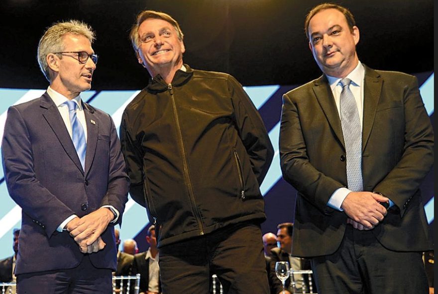flavio-bolsonaro-avalia-outsider-para-eleicao-em-minas2C-aumentando-incertezas-sobre-palanque-no-estado flavio-bolsonaro-avalia-outsider-para-eleicao-em-minas2C-aumentando-incertezas-sobre-palanque-no-estado