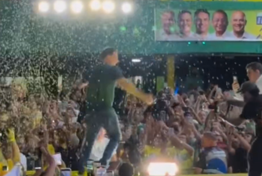 flavio-bolsonaro-danca-durante-filiacao-de-senador3B-veja-video flavio-bolsonaro-danca-durante-filiacao-de-senador3B-veja-video