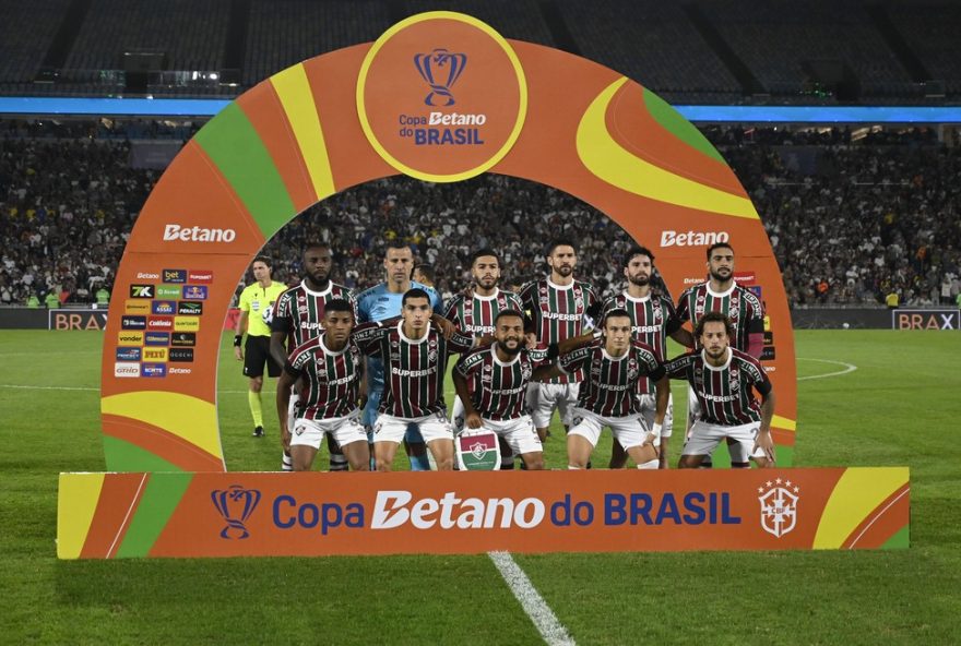 fluminense-acumula-r24142C1-milhoes-ao-eliminar-internacional3A-confira-detalhes