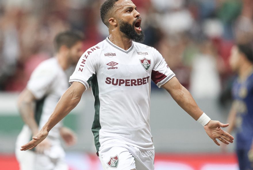 fluminense-divulga-extensao-da-lesao-de-samuel-xavier-e-estima-tempo-de-recuperacao