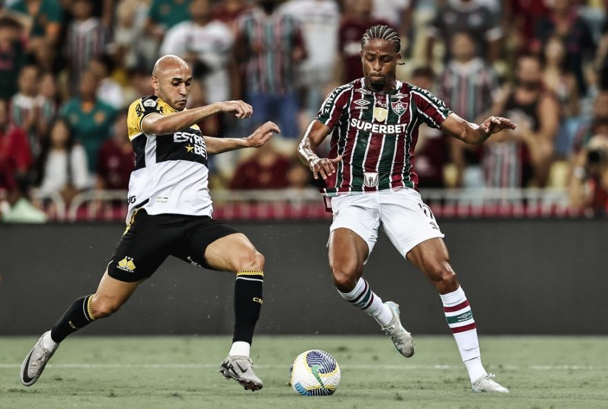 fluminense-enfrenta-desfalques-para-confronto-contra-o-athletico-pr3A-keno-fora-e-jovens-promessas-entram-em-campo.-confira