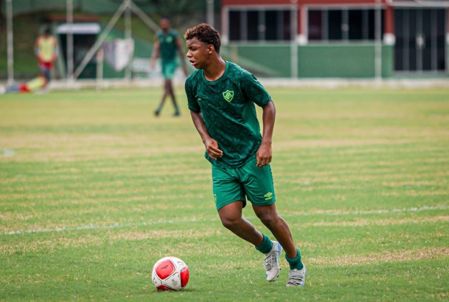 fluminense-na-copinha-20253A-jogos2C-elenco2C-destaques-e-onde-assistir-ao-vivo-torca-pelo-tricolor-na-busca-pelo-hexa