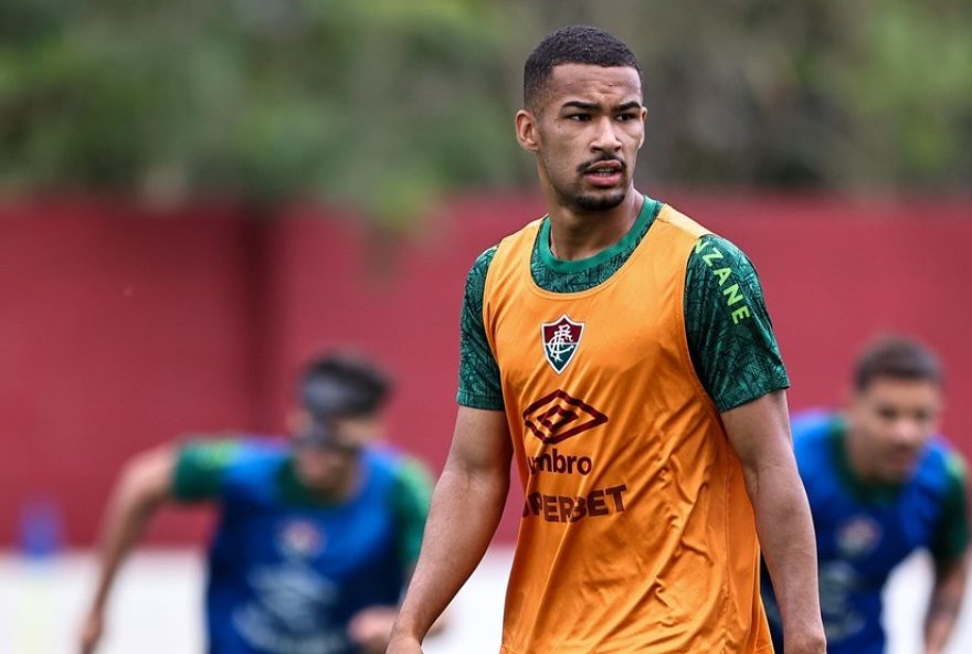fluminense-nao-renova-contrato-de-victor-hugo3A-jogador-esta-de-saida-do-clube