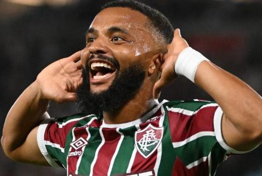 fluminense-vence-com-destaque-para-keno-e-hulk-fica-sem-marcar-novamente