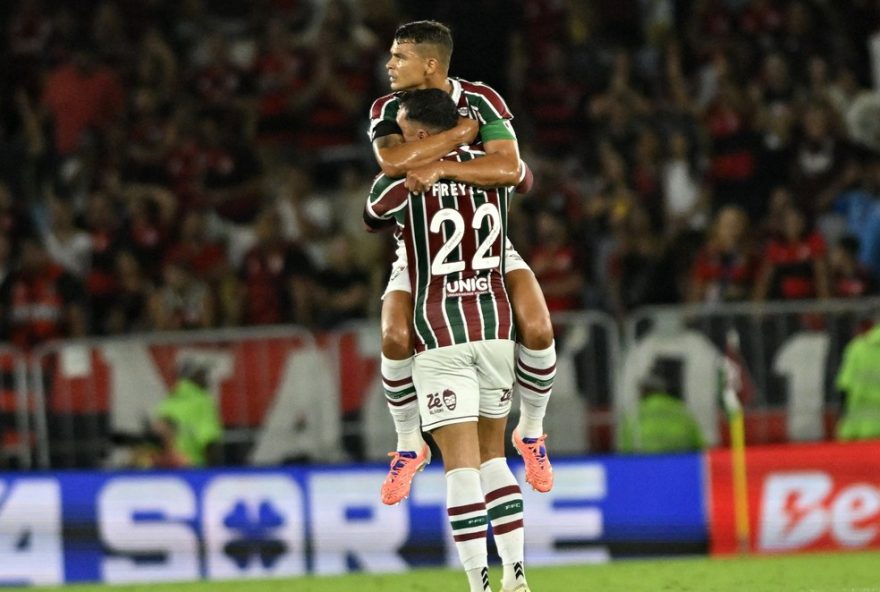 fluminense3A-desfalque-de-rene-para-jogo-contra-palmeiras2C-zubeldia-projeta-freytes-como-alternativa