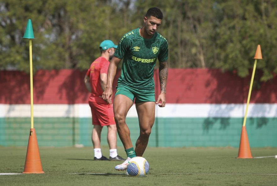 fluminense3A-kaua-elias-pode-ser-novidade-de-marcao-contra-marica