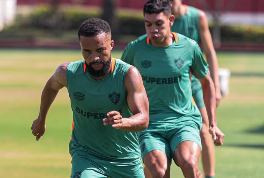 fluminense3A-samuel-xavier-substitui-guga-e-equipe-busca-vaga-na-semifinal-do-carioca