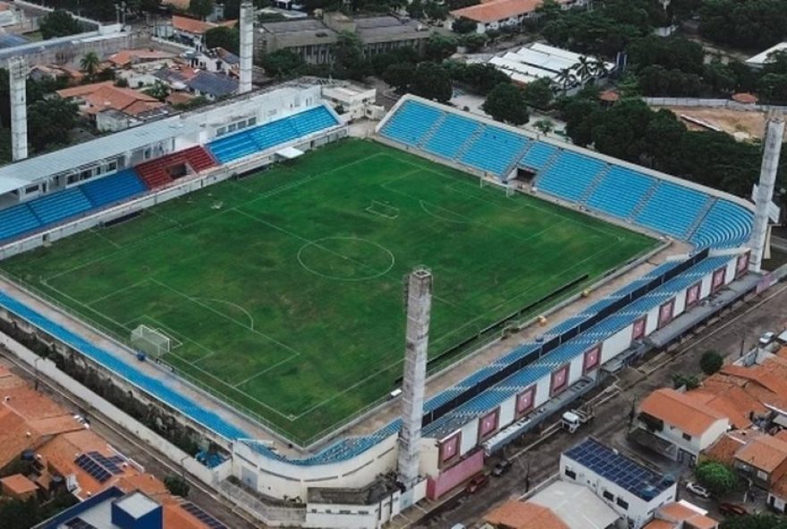 foragido-da-justica-e-capturado-durante-jogo-no-estadio-frei-epifanio3A-policia-civil-do-ma-age-rapido-e-eficiente