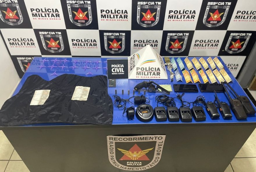 foragido-envolvido-em-roubos-de-usinas-solares-e-preso-em-buritizeiro3A-apreensao-de-drogas-e-armas